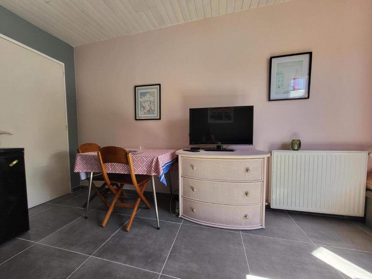 Logement Proche De Bordeaux, Route Des Chateaux Ludon-Médoc Exterior foto
